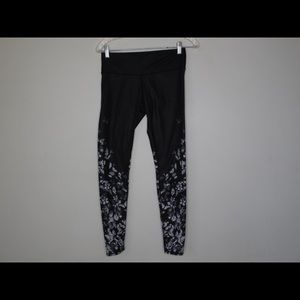 ALO Yoga butterfly leggings size Medium